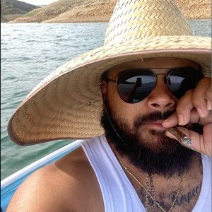 Meet your Posher, Enrique